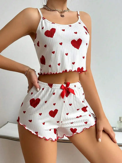 Conjunto de Pijama Feminino 2 Peças – Regata Cropped e Shorts com Estampa de Coração