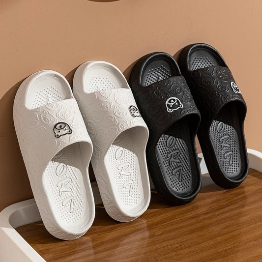 Chinelo Estilo Verão com Estampa de Ursinho