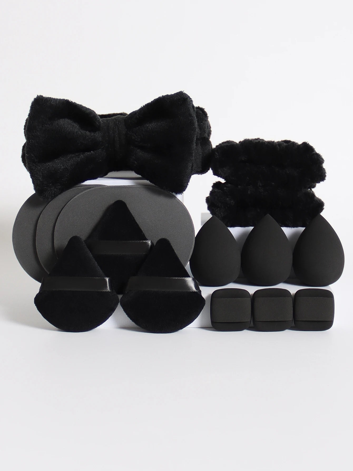 Kit 15 Peças – Esponjas de Maquiagem, Faixa de Cabelo e Pulseiras Removedoras de Água