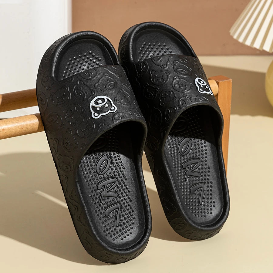 Chinelo Estilo Verão com Estampa de Ursinho