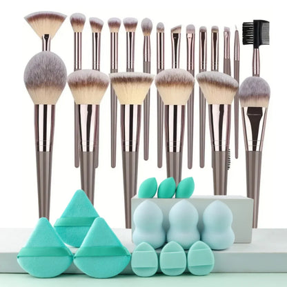 Kit de Pincéis de Maquiagem Profissional – 3 a 20 Peças