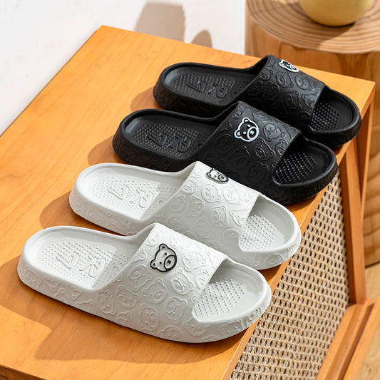 Chinelo Estilo Verão com Estampa de Ursinho
