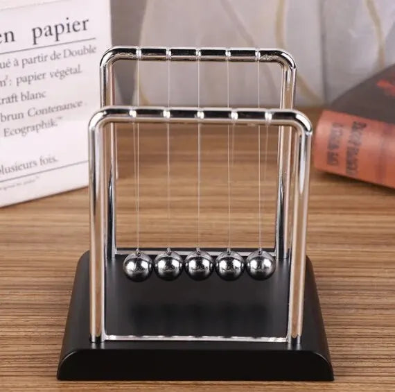 Pêndulo de Newton – Decorativo e Educativo