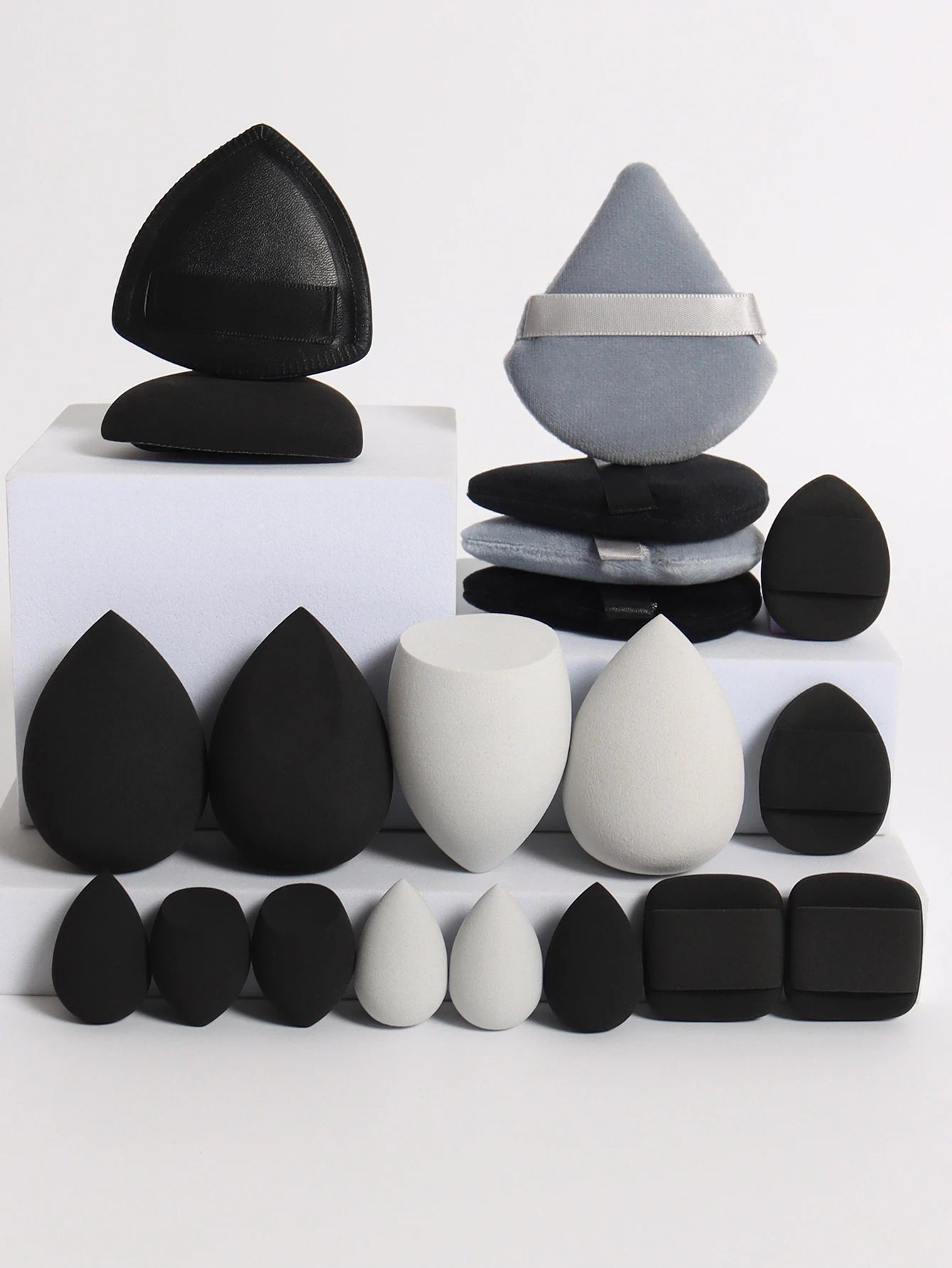 Kit com 20 Esponjas de Maquiagem – Esponjas e Puffs para Base